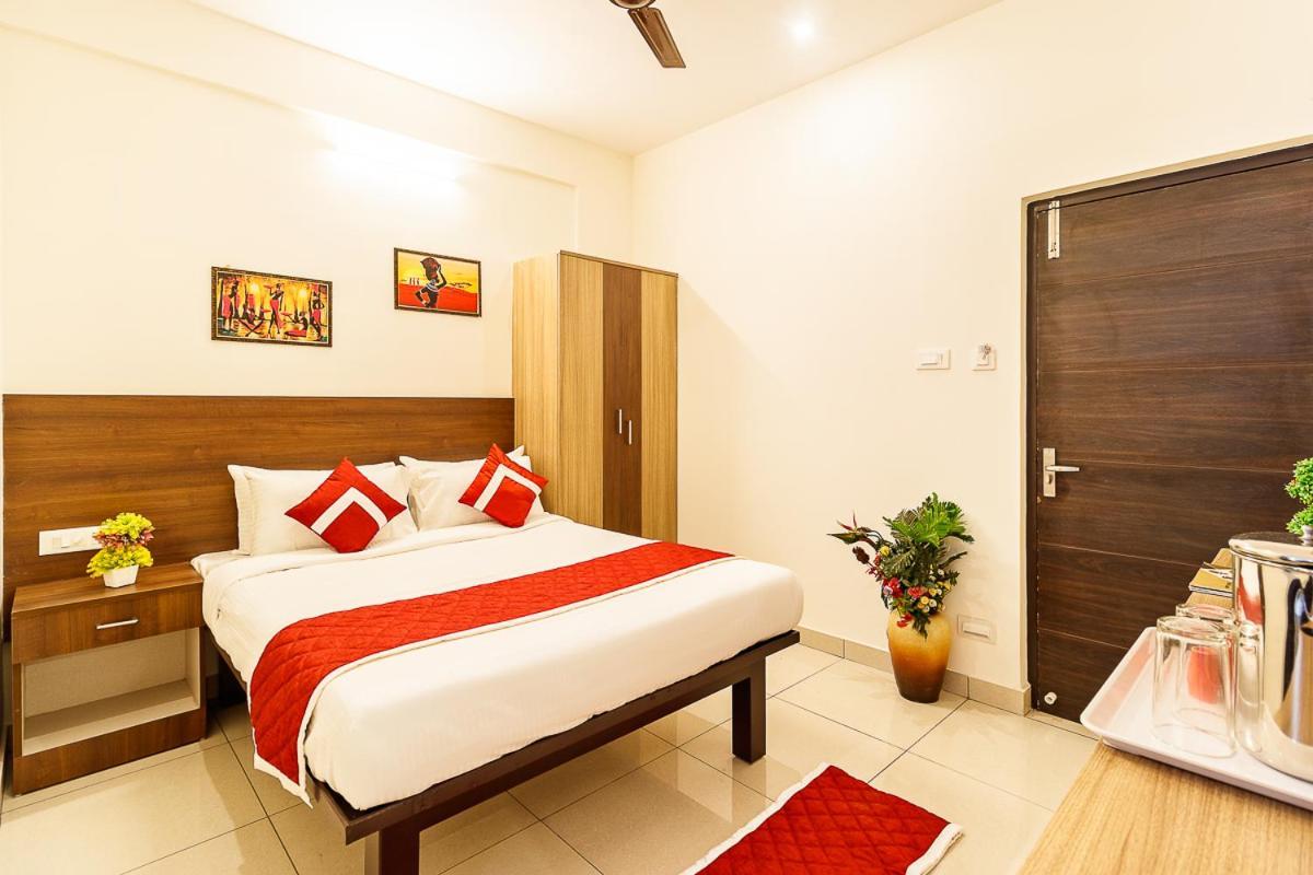 Octave Vels Grand Hotel Bangalore Exterior photo
