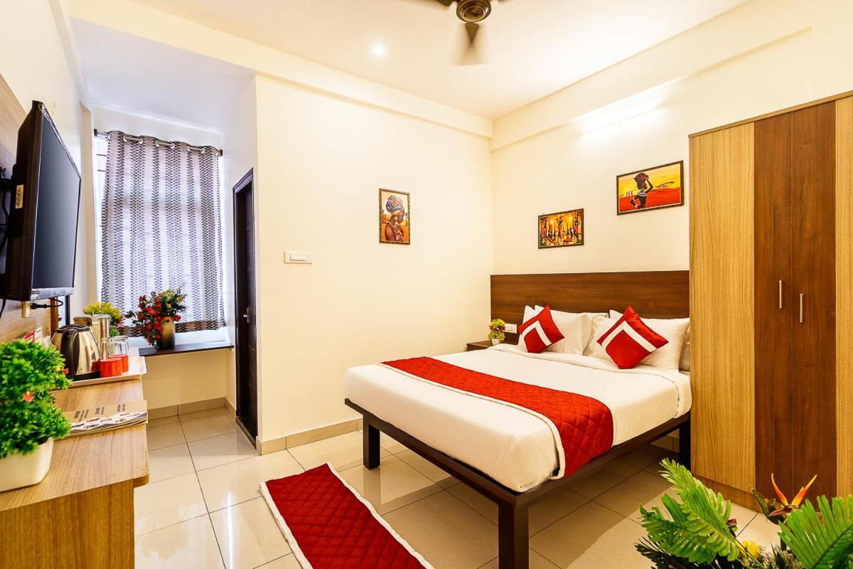 Octave Vels Grand Hotel Bangalore Exterior photo