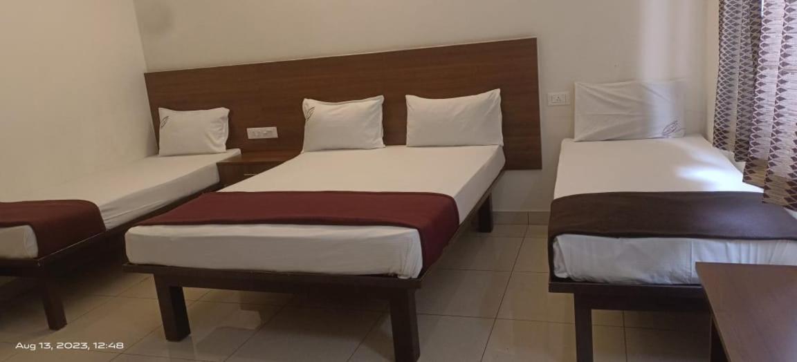 Octave Vels Grand Hotel Bangalore Exterior photo